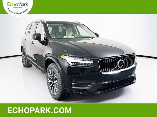 2022 Volvo XC90 Momentum