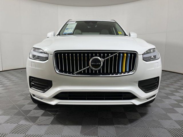 2022 Volvo XC90 Momentum