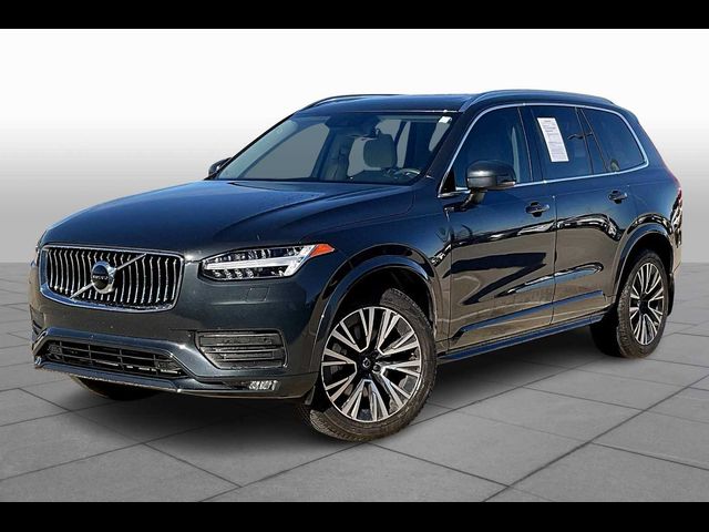 2022 Volvo XC90 Momentum