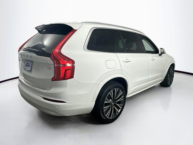 2022 Volvo XC90 Momentum