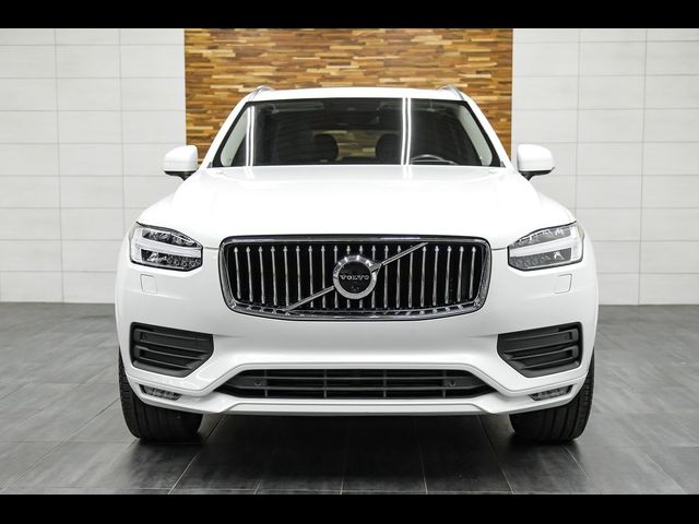 2022 Volvo XC90 Momentum