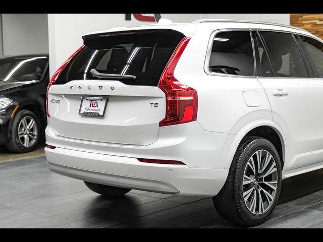 2022 Volvo XC90 Momentum