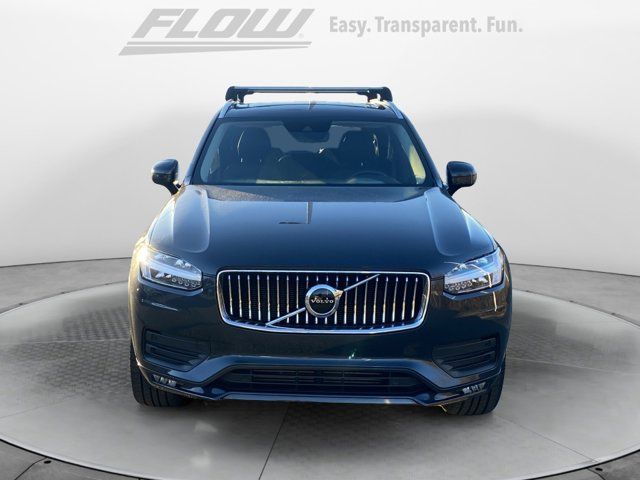 2022 Volvo XC90 Momentum