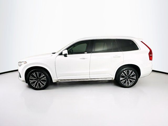 2022 Volvo XC90 Momentum