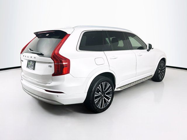 2022 Volvo XC90 Momentum