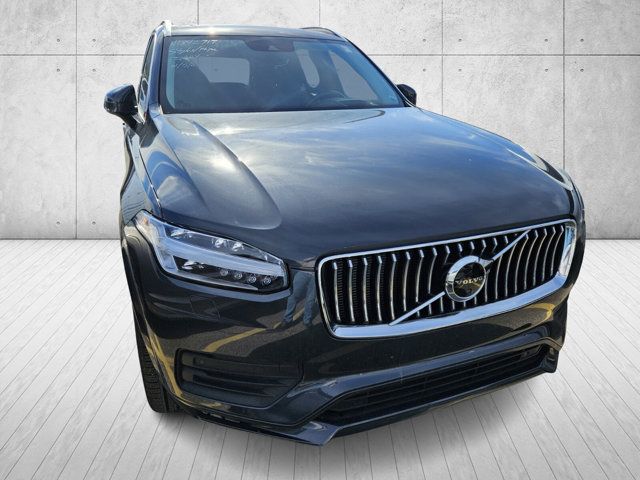 2022 Volvo XC90 Momentum