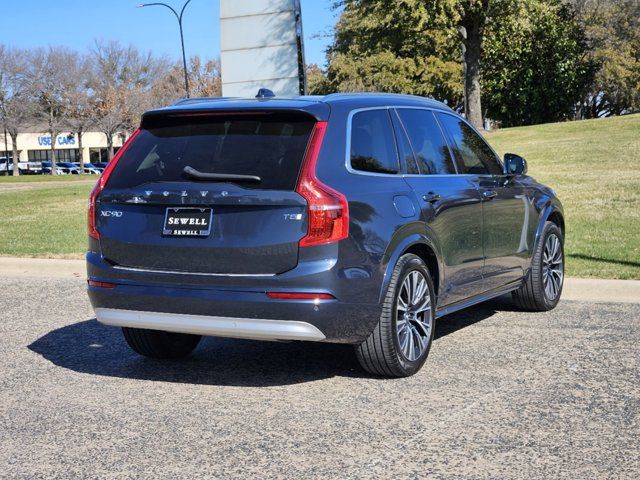 2022 Volvo XC90 Momentum