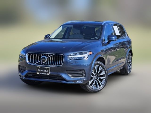 2022 Volvo XC90 Momentum