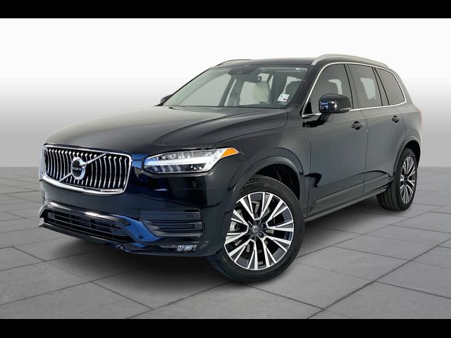 2022 Volvo XC90 Momentum