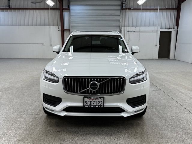 2022 Volvo XC90 Momentum