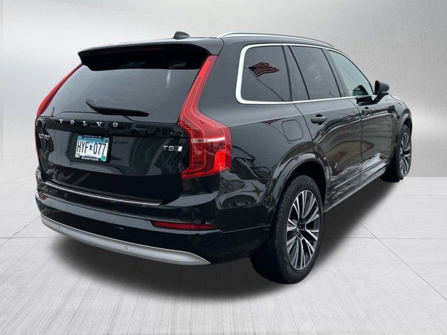 2022 Volvo XC90 Momentum