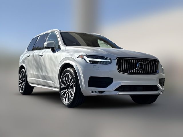 2022 Volvo XC90 Momentum