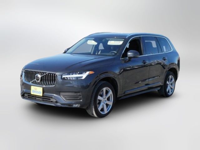 2022 Volvo XC90 Momentum