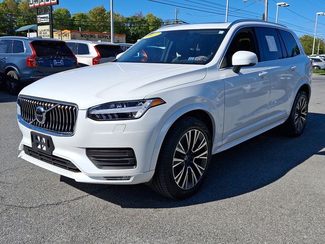 2022 Volvo XC90 Momentum