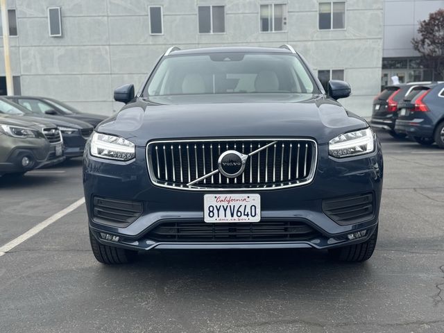 2022 Volvo XC90 Momentum