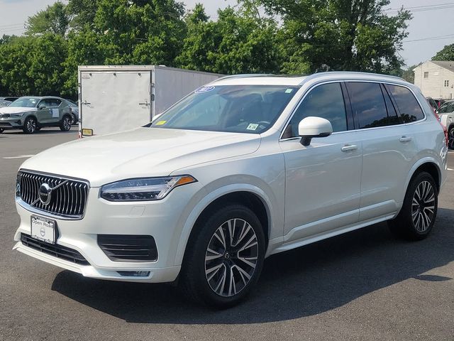 2022 Volvo XC90 Momentum