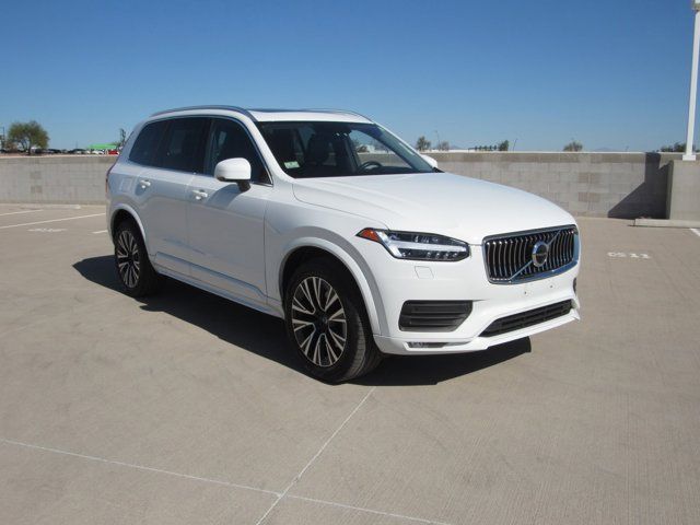 2022 Volvo XC90 Momentum