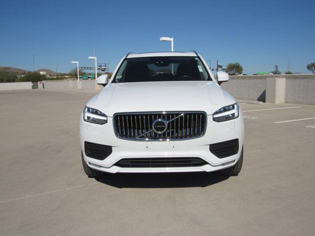 2022 Volvo XC90 Momentum