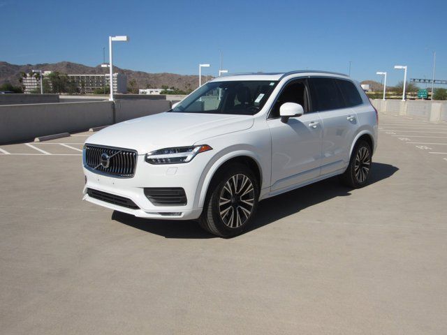 2022 Volvo XC90 Momentum