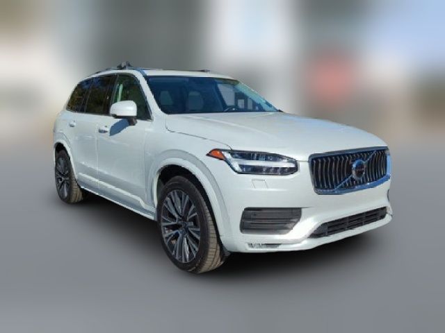 2022 Volvo XC90 Momentum