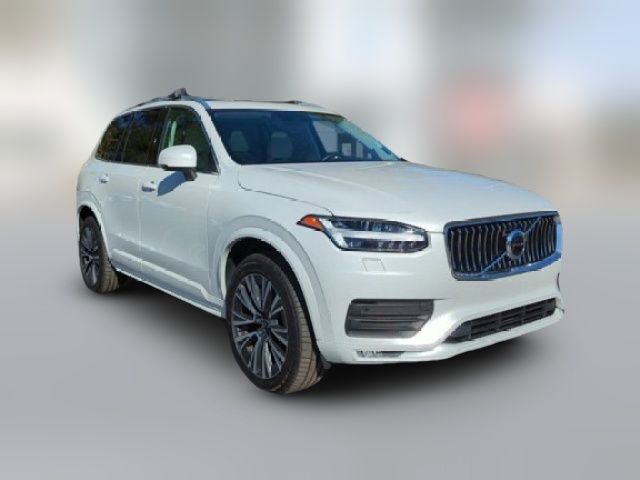 2022 Volvo XC90 Momentum