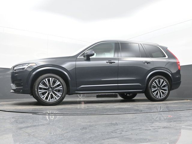 2022 Volvo XC90 Momentum