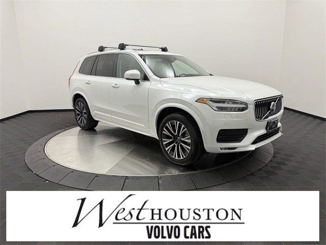 2022 Volvo XC90 Momentum