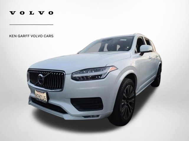 2022 Volvo XC90 Momentum