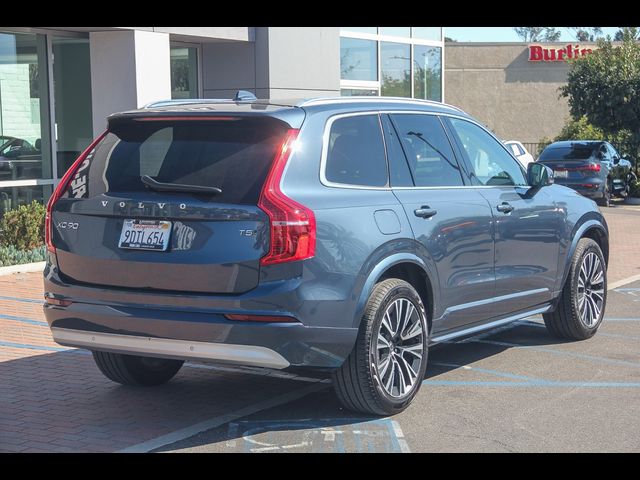 2022 Volvo XC90 Momentum