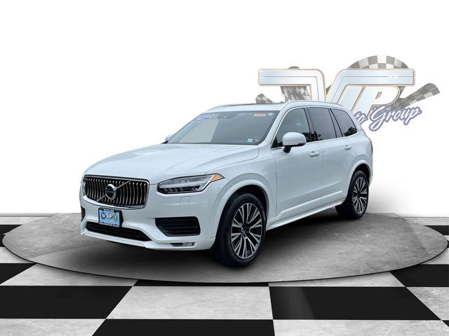 2022 Volvo XC90 Momentum