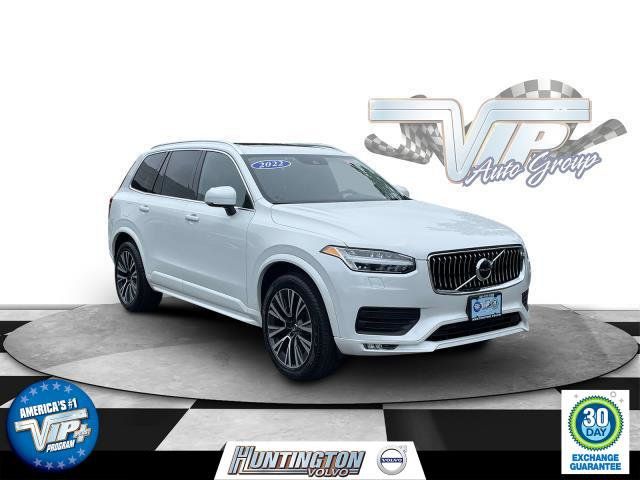 2022 Volvo XC90 Momentum