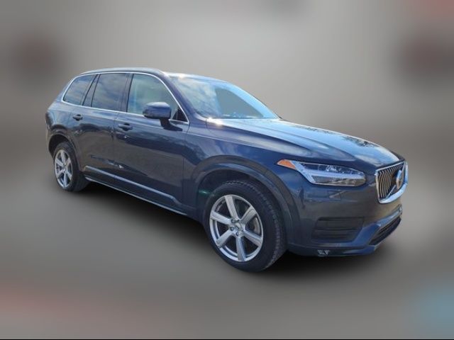 2022 Volvo XC90 Momentum