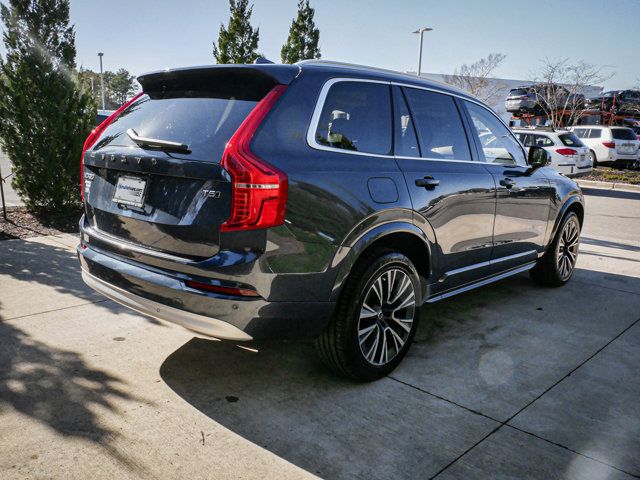 2022 Volvo XC90 Momentum