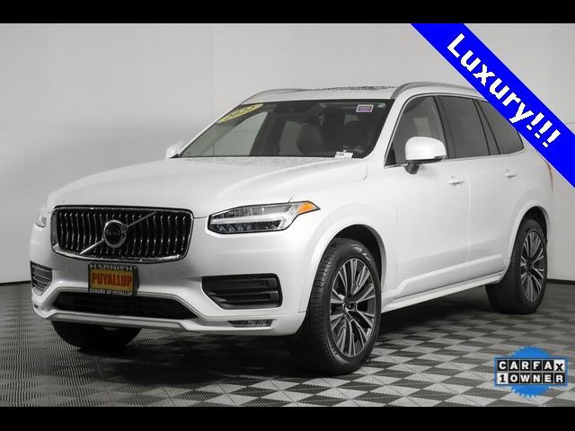 2022 Volvo XC90 Momentum