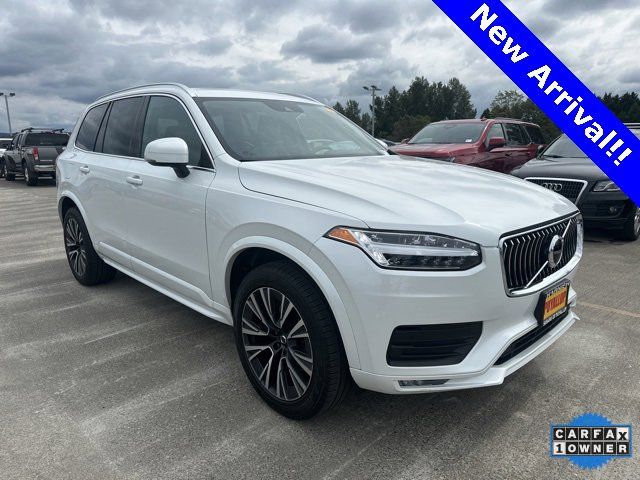 2022 Volvo XC90 Momentum