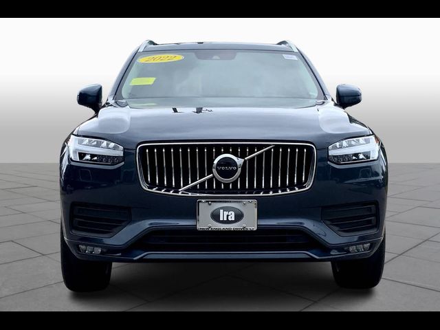 2022 Volvo XC90 Momentum