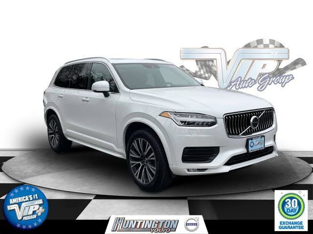 2022 Volvo XC90 Momentum