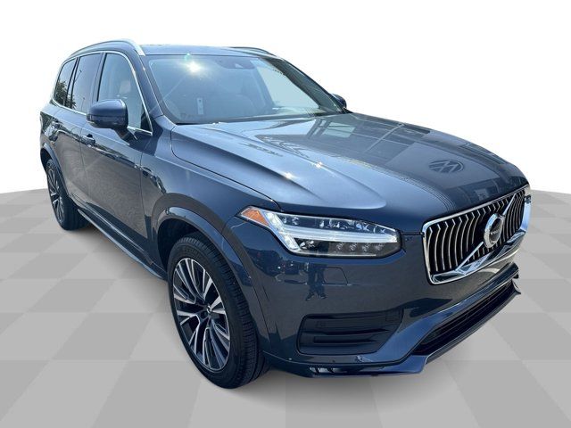 2022 Volvo XC90 Momentum