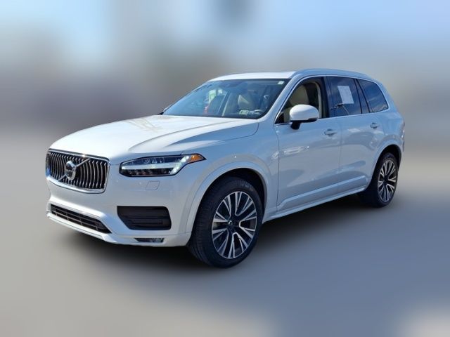 2022 Volvo XC90 Momentum