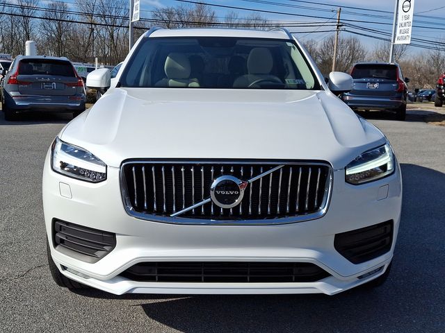 2022 Volvo XC90 Momentum