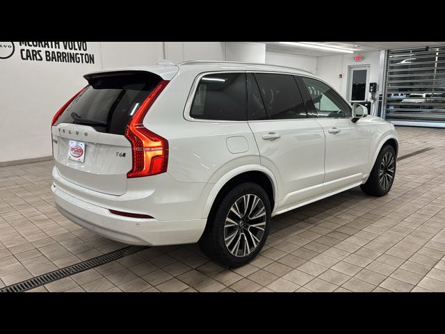 2022 Volvo XC90 Momentum