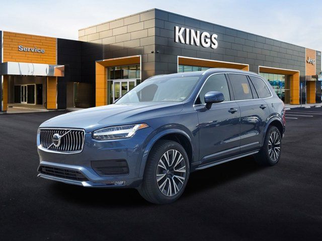 2022 Volvo XC90 Momentum