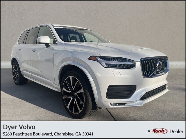 2022 Volvo XC90 Momentum