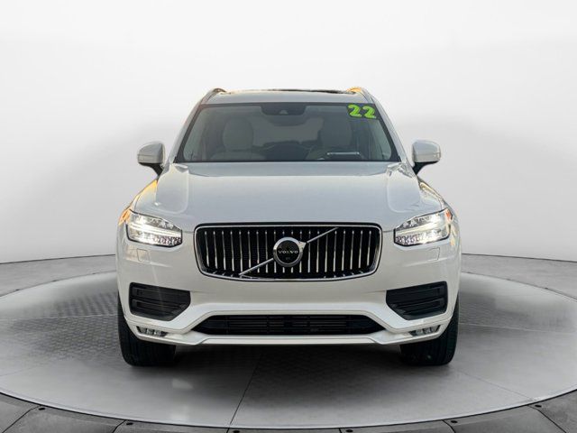 2022 Volvo XC90 Momentum