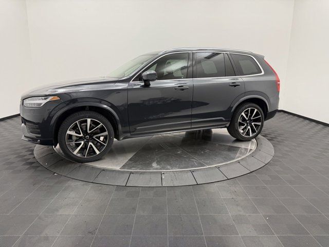 2022 Volvo XC90 Momentum