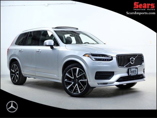 2022 Volvo XC90 Momentum