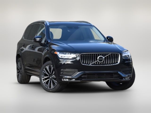 2022 Volvo XC90 Momentum