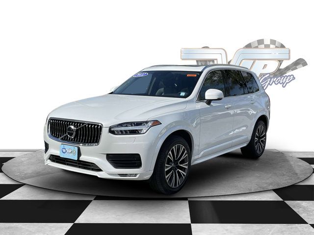 2022 Volvo XC90 Momentum