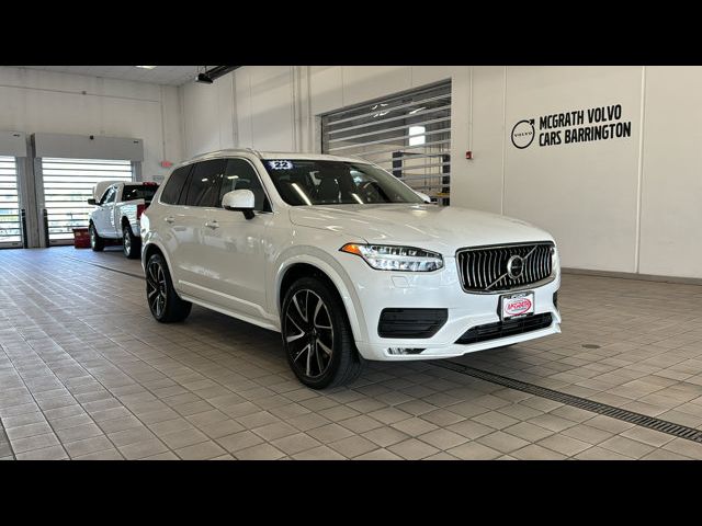 2022 Volvo XC90 Momentum