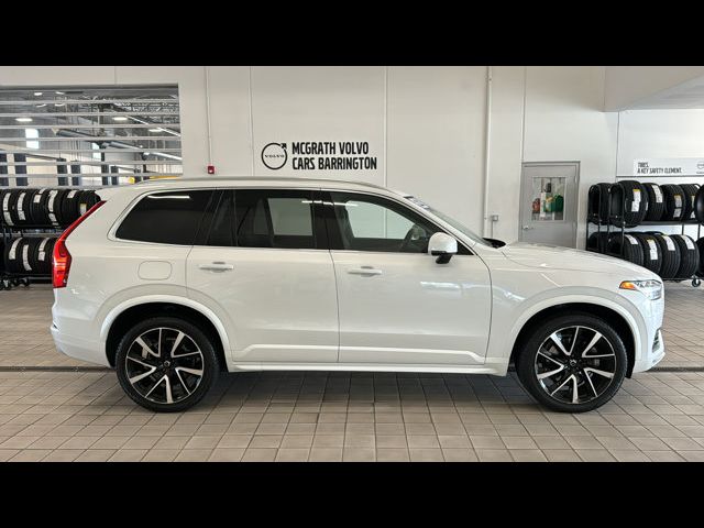 2022 Volvo XC90 Momentum